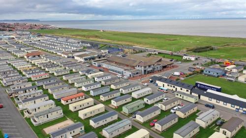 Cozy Private Static Caravan At Llyons Robin Hood - Silver Birch Way 11