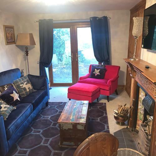 The Cottage, Grotton Hall, Lydgate, Saddleworth