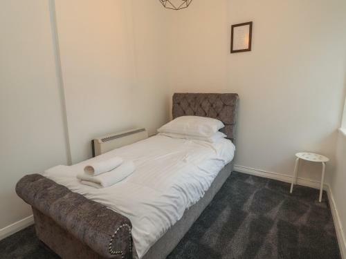 Apartment 10