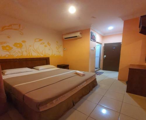 Highway Budget Hotel