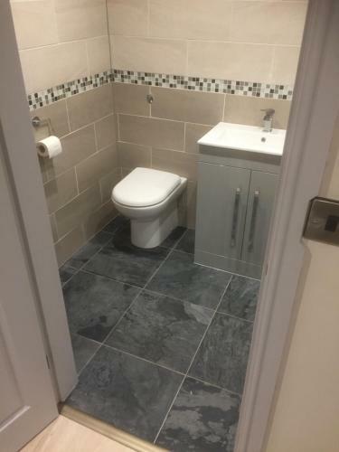 Private En-suite Guestroom Ruthin