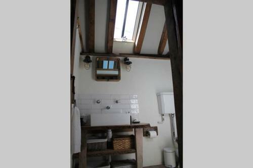 The Dovecote - Unique Self-contained 1bed Renovated Barn