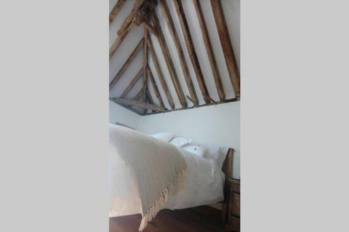 The Dovecote - Unique Self-contained 1bed Renovated Barn