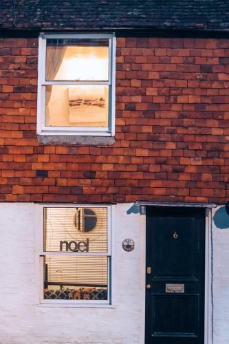 *new* Noel Cottage ?a Romantic Quirky Little Gem?