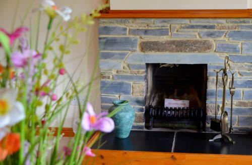 The Nineteenth, Oakridge St Mellion, Free Golf/spa