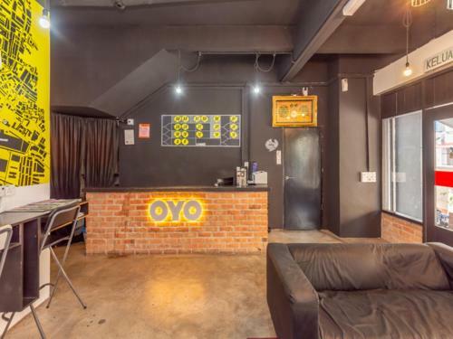 Oyo 44032 Zzz Hotel
