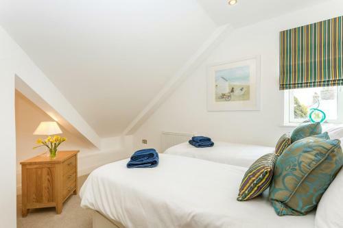 Luxury Apartment, By The Beach, Sea Views