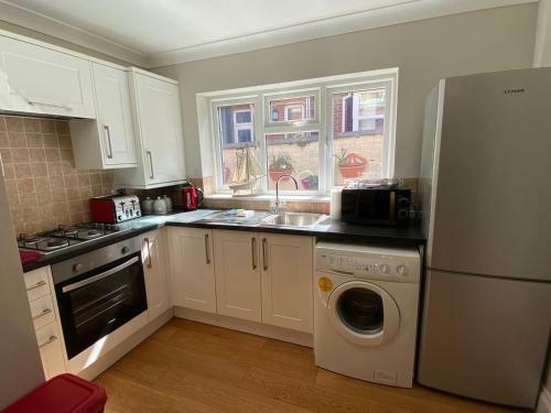 Sandown Seaside Apartment Ground Floor