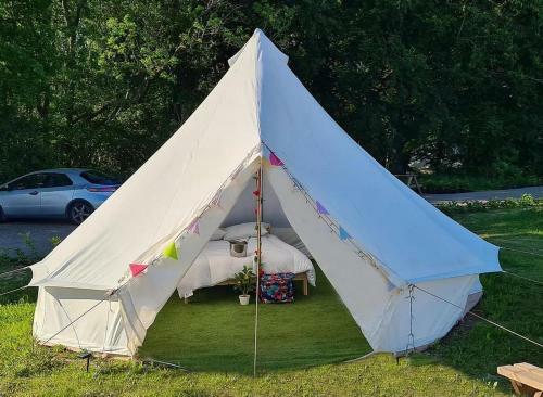 4 Meter Bell Tent - Up To 4 Persons Glamping 2