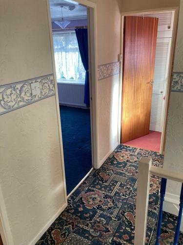 Hostal Cheerful Double Room In Lancaster House