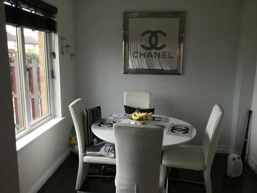 Apartamento Detached 3 Bedroom In South Side