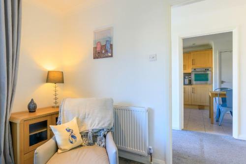 Brook Cottage 1.5 Miles From The Beach