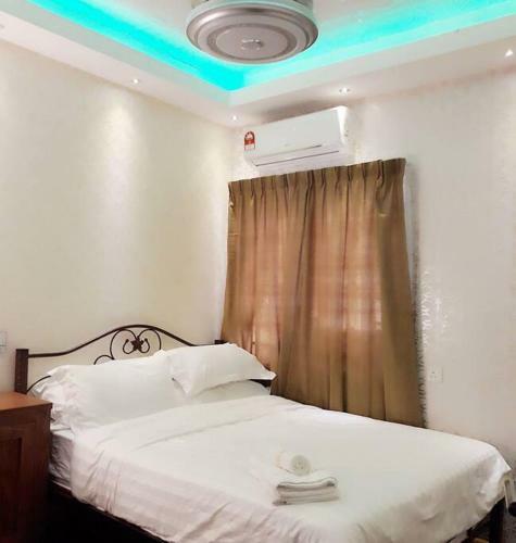 Melaka Big Group (10-15ppl) Villa/newly Renovated
