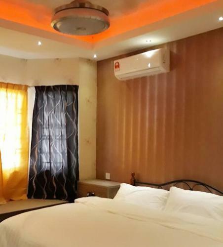 Melaka Big Group (10-15ppl) Villa/newly Renovated