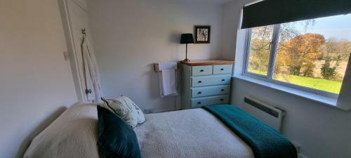 Charming 3 Bed Cottage With Beautiful Rural Views