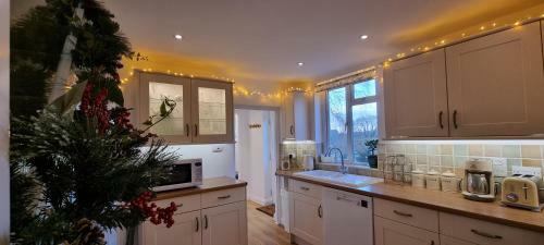 Charming 3 Bed Cottage With Beautiful Rural Views