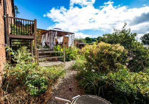 Fabulous Listed Barn With The Best Valley View