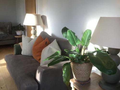 Apartamento The Courtyard-boutique Style 10 Min Walk To Beach