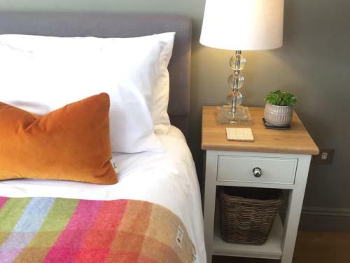 Apartamento The Courtyard-boutique Style 10 Min Walk To Beach