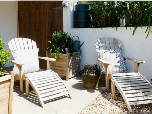 Apartamento The Courtyard-boutique Style 10 Min Walk To Beach