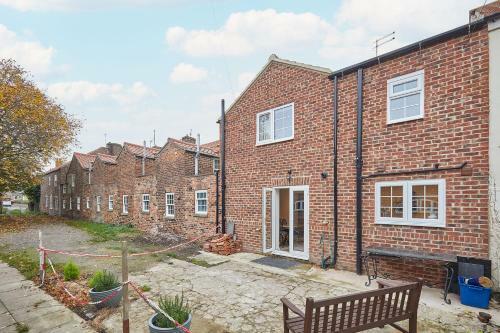 Host & Stay - Rose Cottage