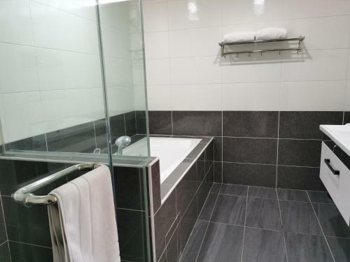 Apartamentos Marhaban Service Suite @ Times Square Kl