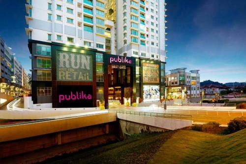 Apartamento Spacious Designer Suite 2-7pax At Kl City