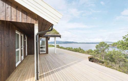 Holiday Home Kvisvik Utsikten II