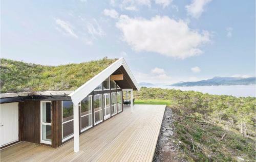Holiday Home Kvisvik Utsikten II