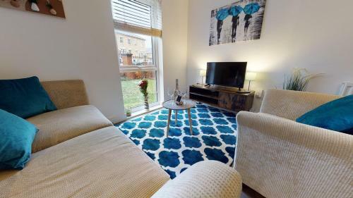 Luxury 2 Bed Apartment With Parking Near London