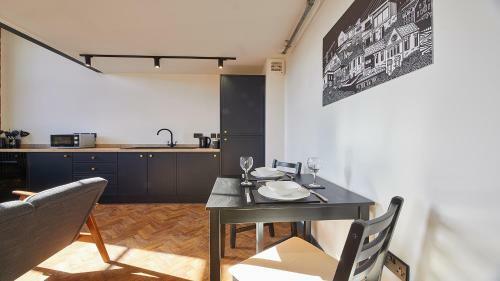 No 4 At Simpson Street Apartments