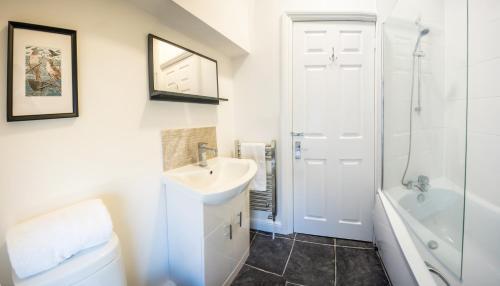 Apartamento Eden Vale - City Centre Free Parking Workstays Uk