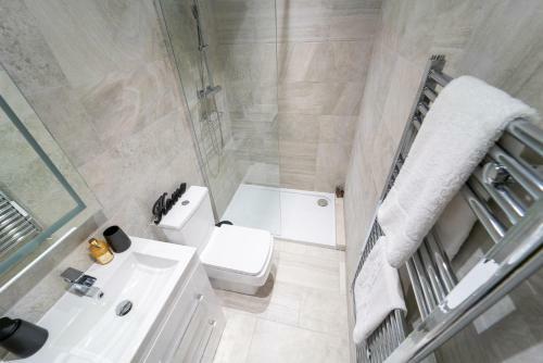 Entire Modern One Bed Apartment *roker Sea Front*