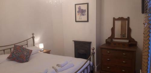 Grove Road Cottages - Group Bookings