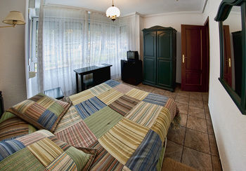 Hotel Tierra De La Reina