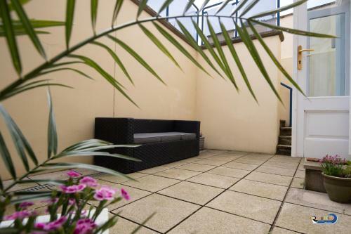 2 South Beach Court - Beach Front Apartment