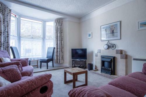 Dragons Den - 2 Bedroom Apartment - Tenby