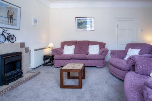 Dragons Den - 2 Bedroom Apartment - Tenby