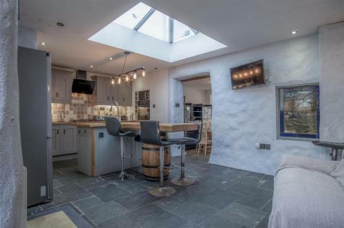 Cambrian Cottage - 3 Bedroom Cottage - Tenby