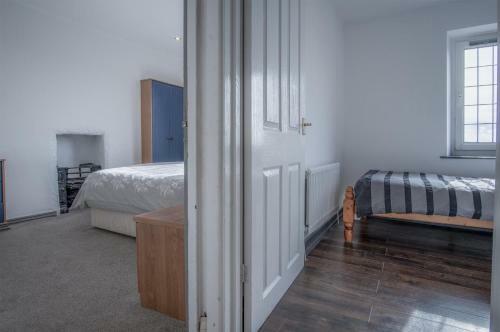 Cambrian Cottage - 3 Bedroom Cottage - Tenby
