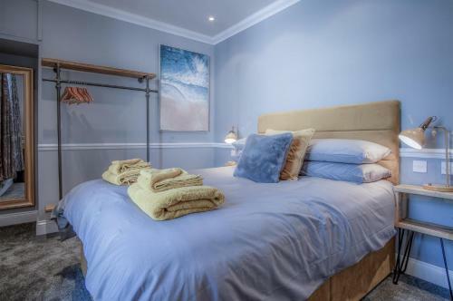 Judith's View - 3 Bedroom Apartment - Tenby