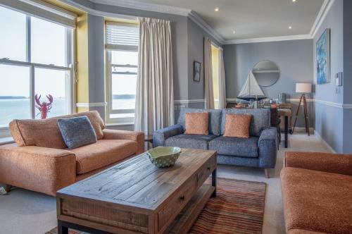 Judith's View - 3 Bedroom Apartment - Tenby