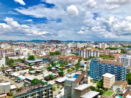 Apartamento The Base, Central Pattaya, 18th Floor, Sea View