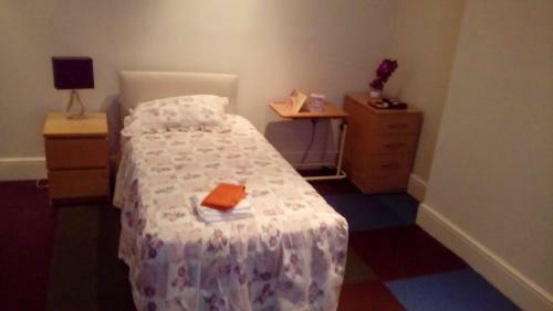 Bed & Breakfast Carer 4 You Residential Home