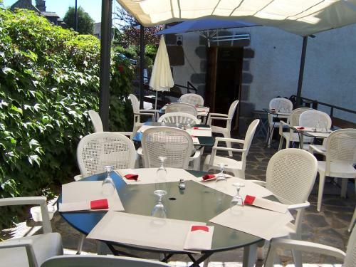 Hotel Auberge De Tournemire - Cantal
