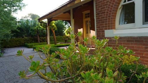 Bed & Breakfast Howlong Old Post Office Luxury Suite