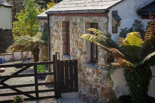 The Snug At Cornish Barn Holidays