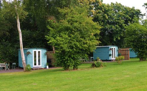 Hopgarden Glamping Luxury Shepherds Huts