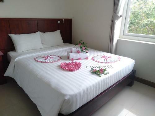 Rose Garden Hotel