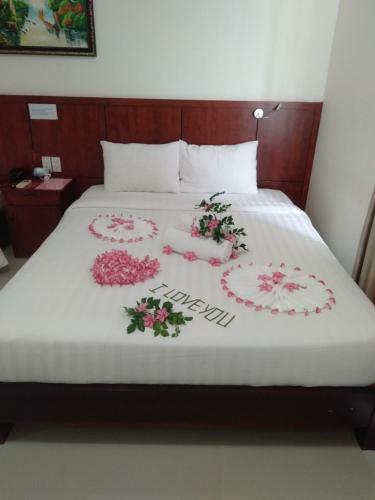 Rose Garden Hotel